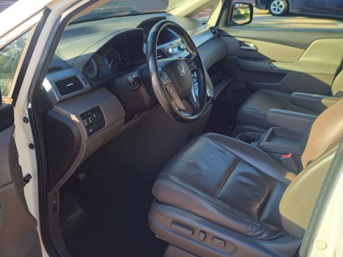 Used 2011 Honda Odyssey EX-L image 9