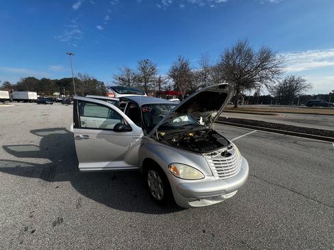 Used 2005 Chrysler PT Cruiser Touring Edition image 9