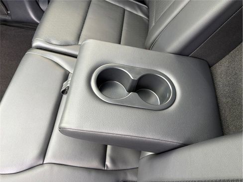 Used 2025 Ford F150 Lariat image 47