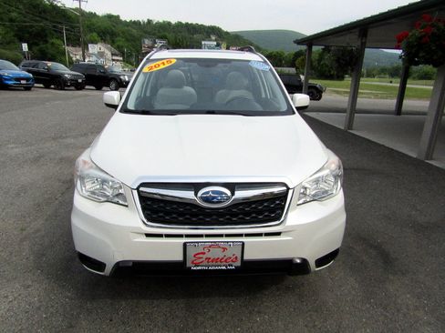 Used 2015 Subaru Forester 2.5i Premium AWD/4WD image 8