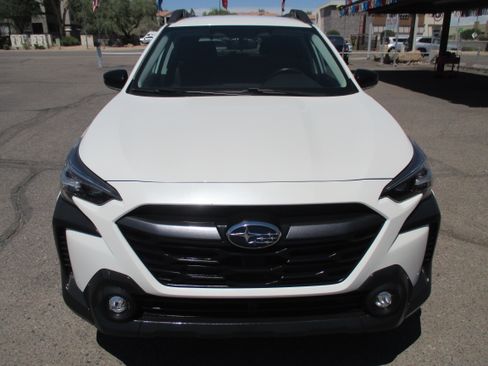 Used 2024 Subaru Outback Premium AWD/4WD image 5