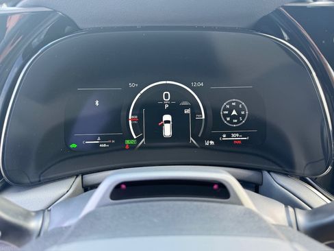 Used 2025 Lexus TX 500h image 18