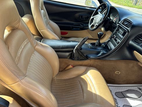 Used 2000 Chevrolet Corvette image 12