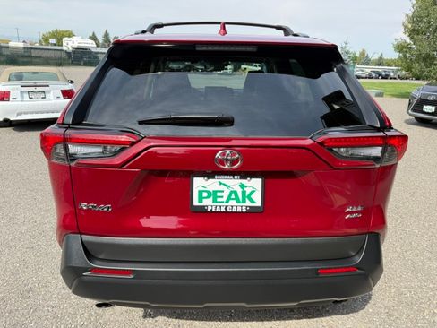 Used 2022 Toyota RAV4 AWD XLE Premium image 4