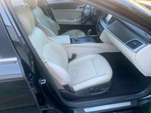 Used 2016 Hyundai Genesis 3.8 image 6