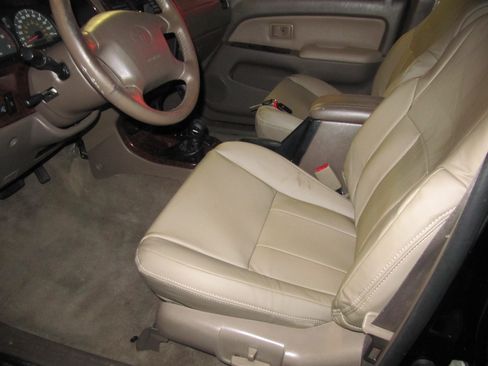 Used 2001 Toyota 4Runner 4WD Limited image 17