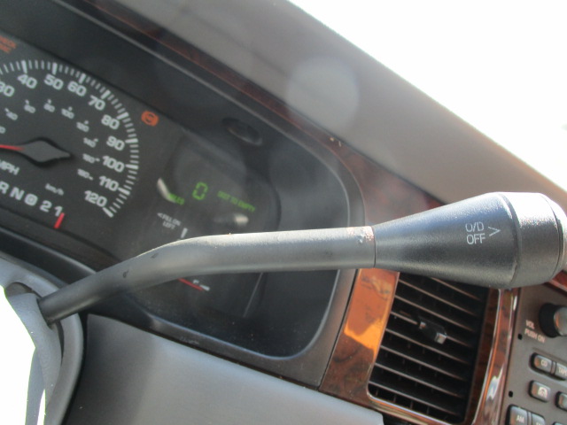 Used 2000 Lincoln Town Car Signature RWD image 34