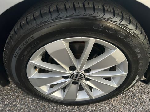 Used 2015 Volkswagen Jetta image 18