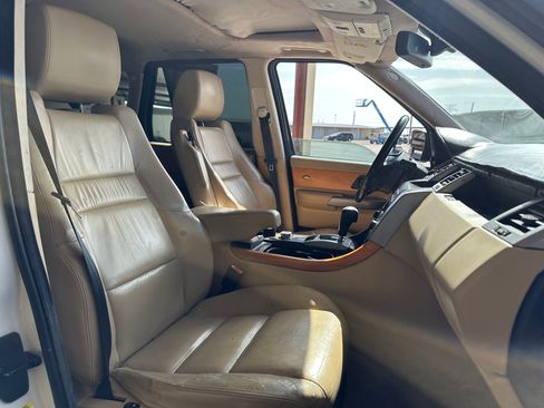 Used 2008 Land Rover Range Rover Sport HSE image 17