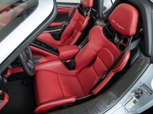 Used 2015 Porsche 918 Spyder AWD/4WD image 22