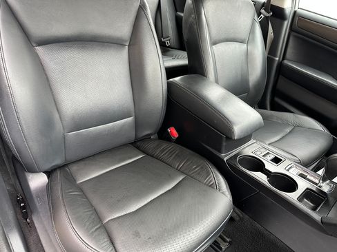 Used 2017 Subaru Legacy 2.5i Limited image 13