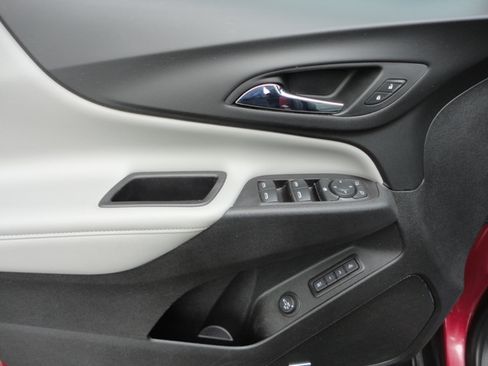 Used 2020 Chevrolet Equinox AWD Premier w/ 1LZ image 21
