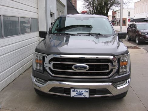 Used 2022 Ford F150 XLT image 2