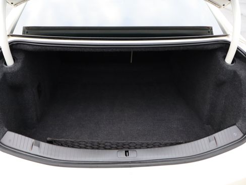 Used 2014 Cadillac XTS Luxury image 30