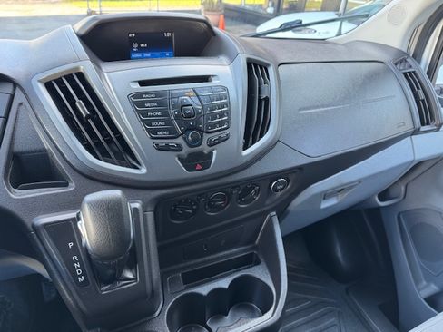 Used 2019 Ford Transit 250 image 17