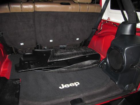 Used 2011 Jeep Wrangler Rubicon image 26