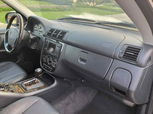 Used 2000 Mercedes-Benz ML 55 AMG image 24