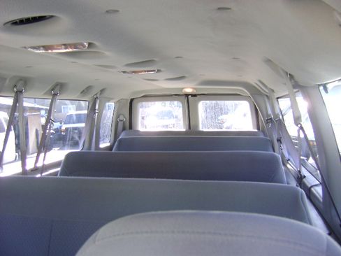 Used 2007 Ford E-350 and Econoline 350 XLT image 12