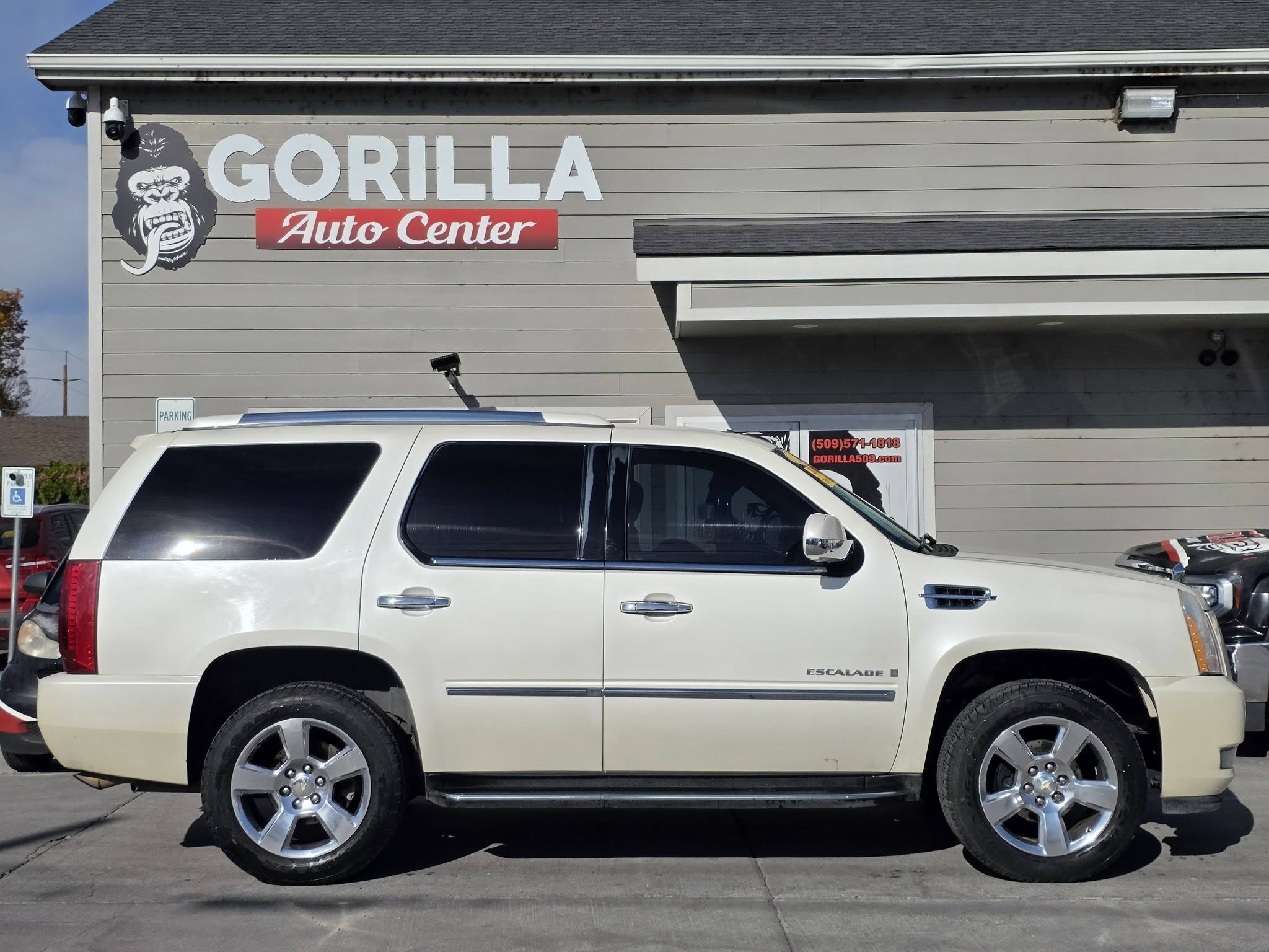 Used 2007 Cadillac Escalade AWD image 8