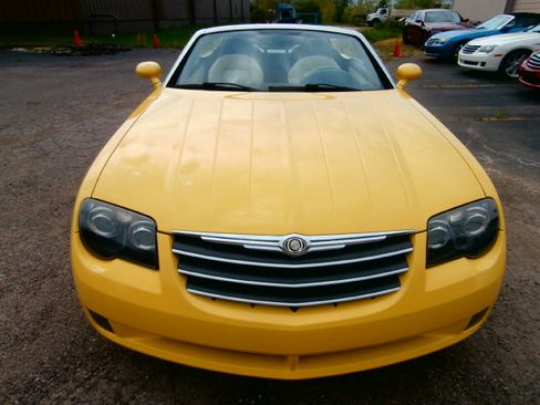 Used 2005 Chrysler Crossfire Limited image 5