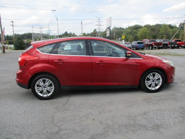 Used 2012 Ford Focus SEL Hatchback FWD image 5