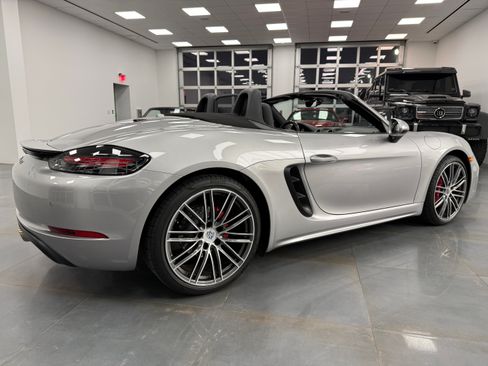 Used 2025 Porsche 718 Boxster S image 4