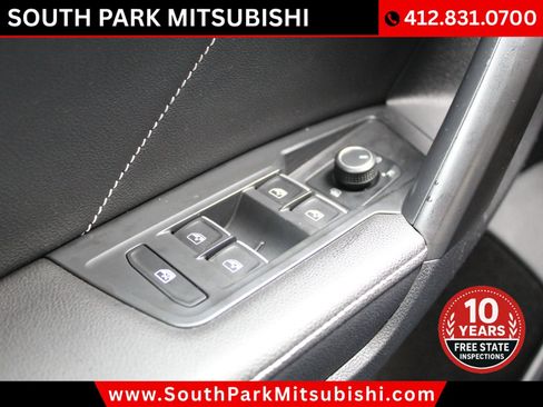 Used 2023 Volkswagen Tiguan SE R-Line image 22