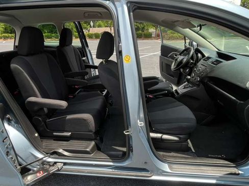 Used 2012 MAZDA MAZDA5 Sport FWD image 12