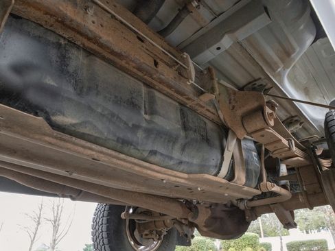 Used 1999 Ford F350 XLT image 91