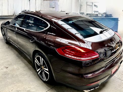 Used 2016 Porsche Panamera Exclusive Series image 12