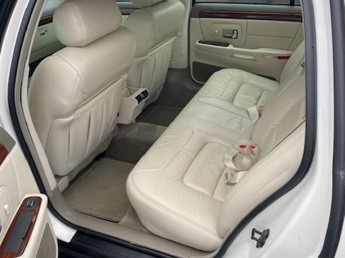 Used 1999 Cadillac De Ville image 17