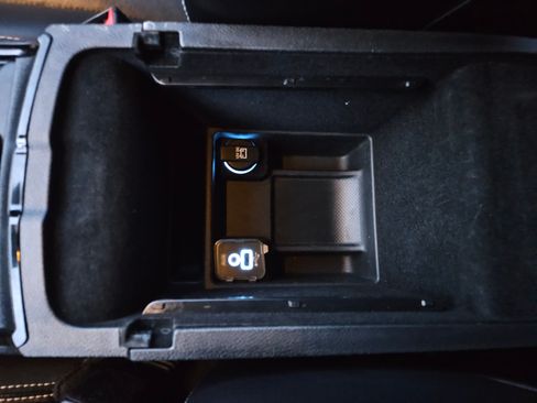 Used 2014 Chrysler 300 S image 33