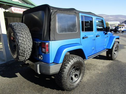 Used 2015 Jeep Wrangler Altitude image 8