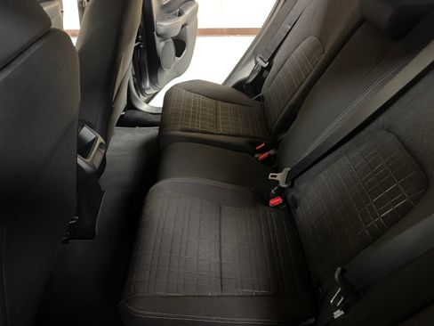 Used 2025 Honda HR-V LX image 10