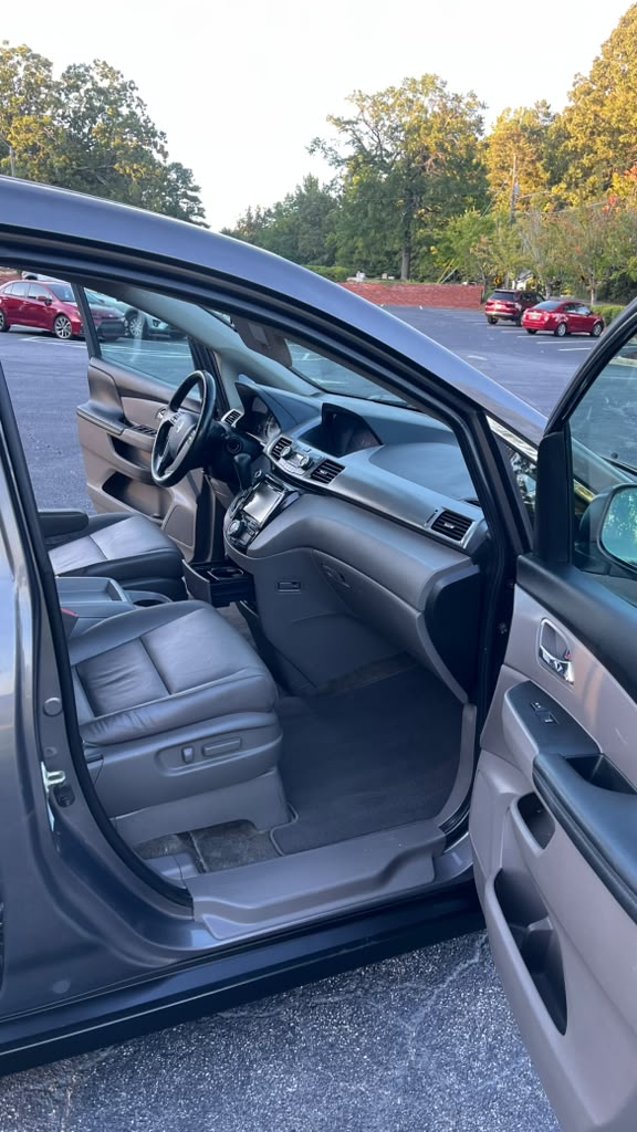 Used 2015 Honda Odyssey EX-L image 8