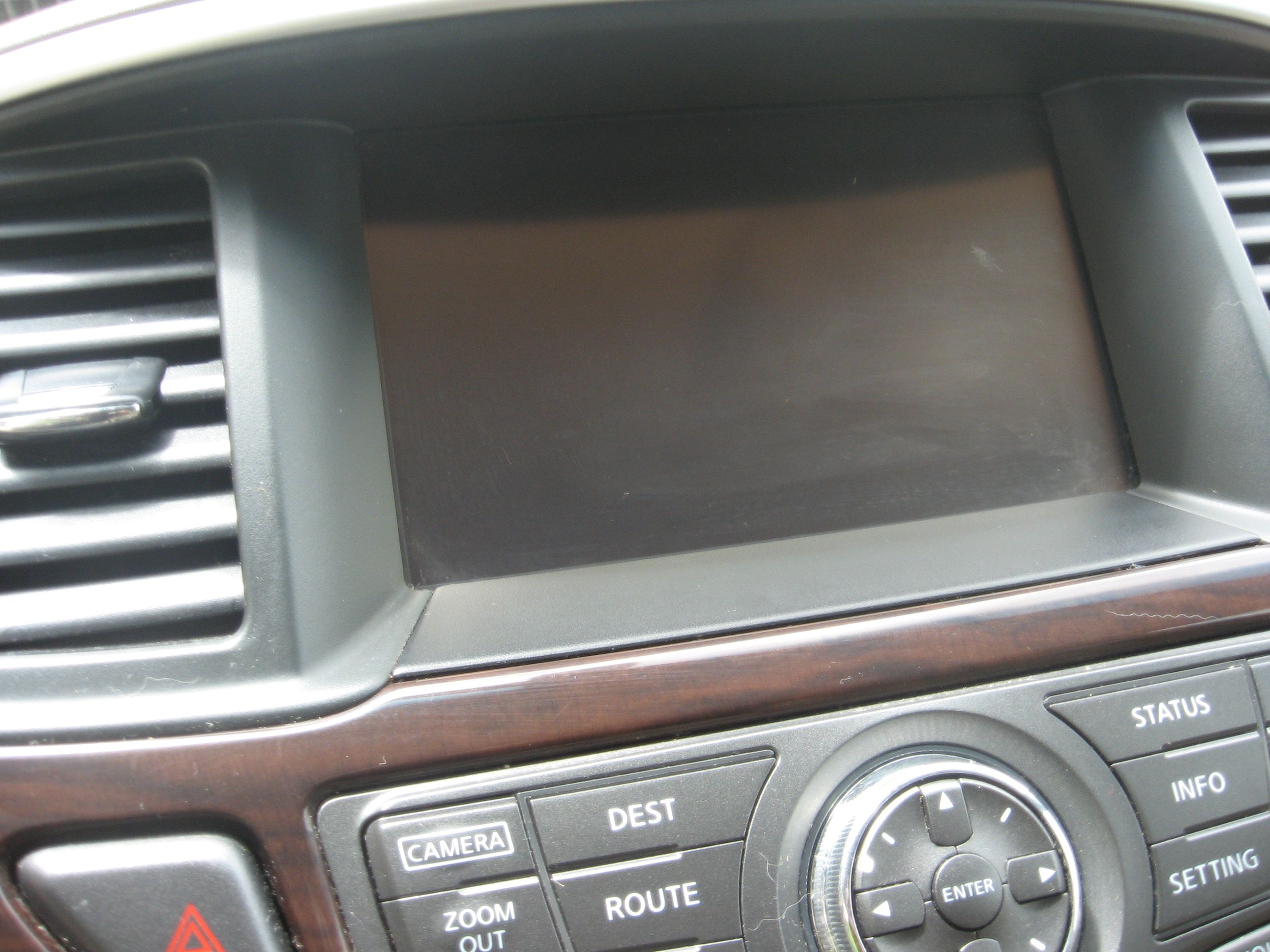 Used 2015 Nissan Pathfinder 4WD image 11