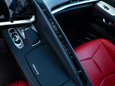 Used 2024 Chevrolet Corvette Z06 image 21