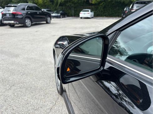 Used 2016 Mercedes-Benz SLK 350 image 17