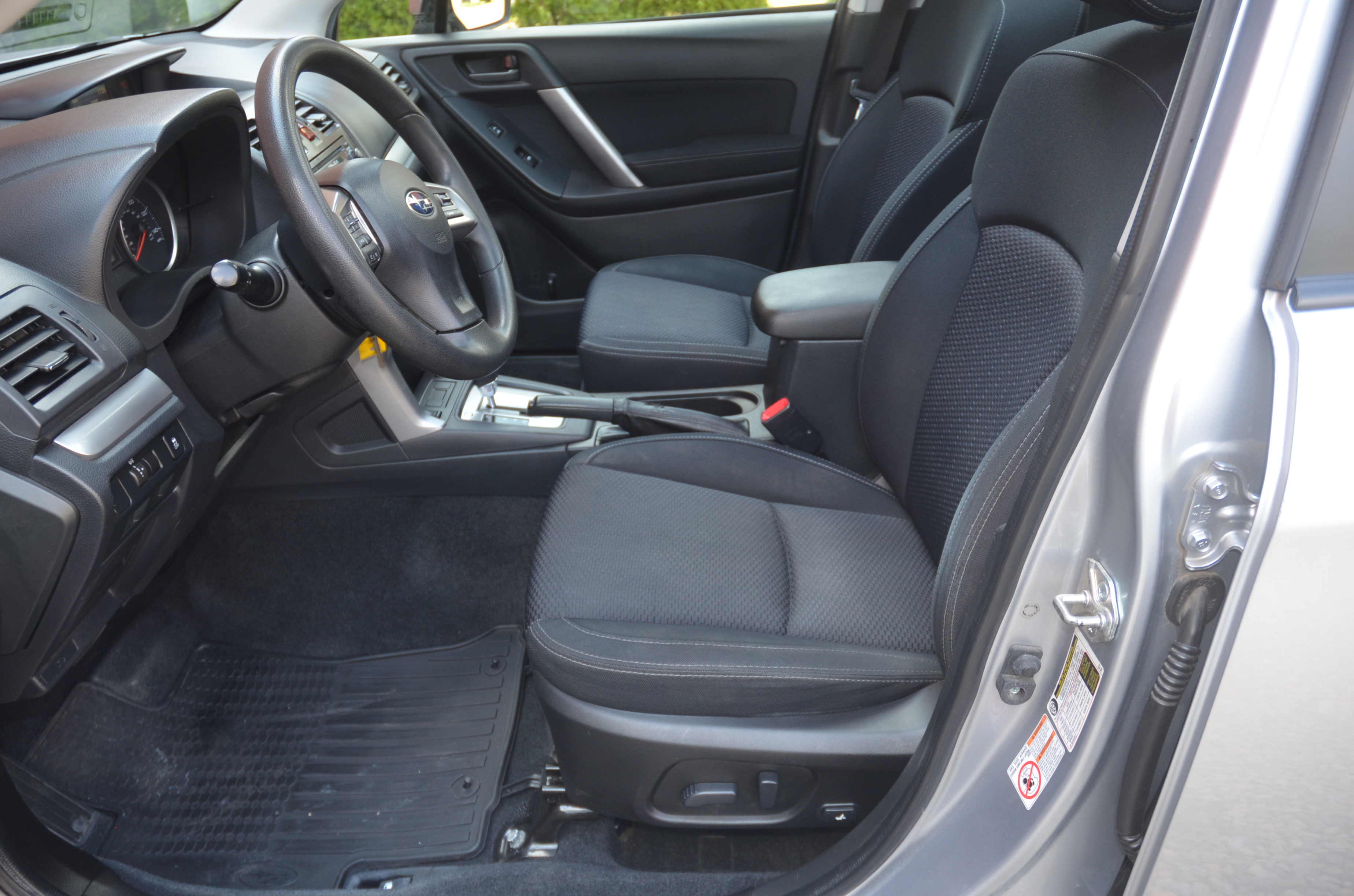 Used 2015 Subaru Forester 2.5i Premium AWD/4WD image 8