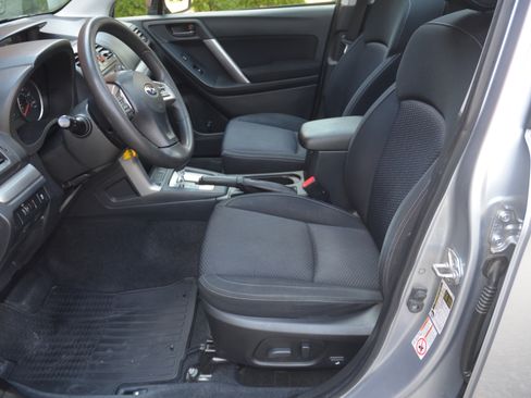 Used 2015 Subaru Forester 2.5i Premium AWD/4WD image 8