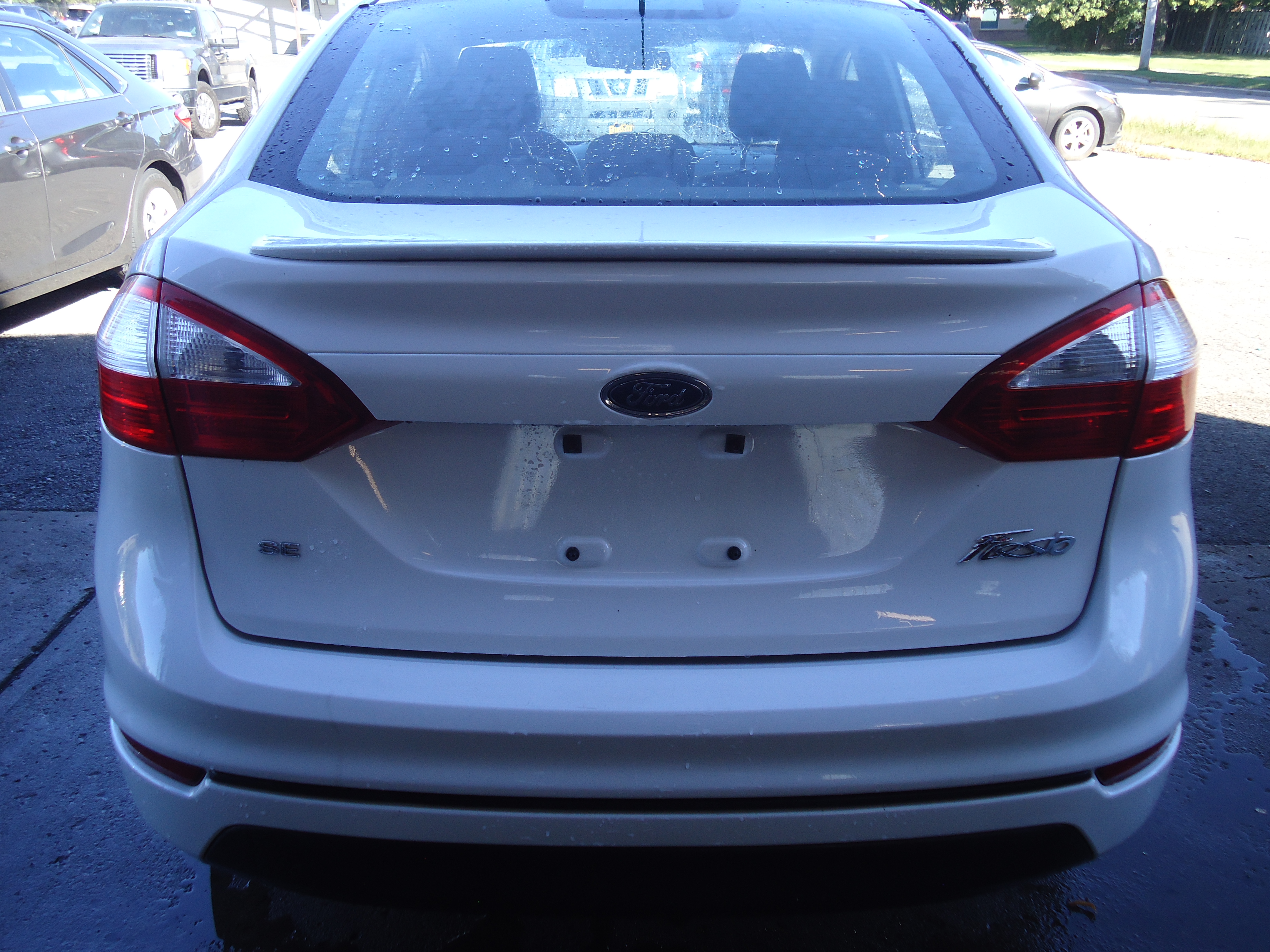Used 2016 Ford Fiesta SE Sedan FWD image 5