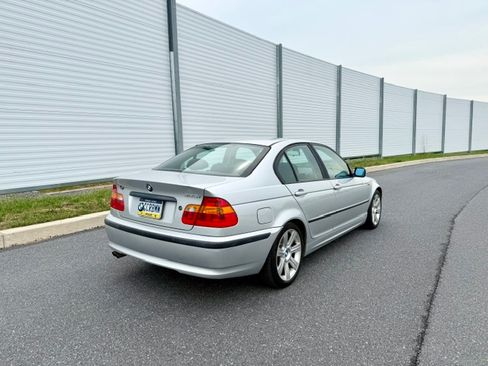 Used 2003 BMW 325i Sedan RWD image 1