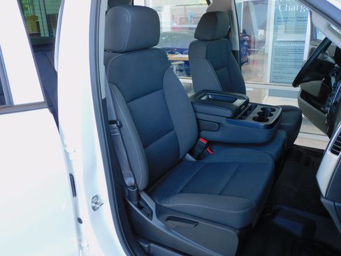Used 2017 Chevrolet Silverado 1500 4x4 Crew Cab LT image 23