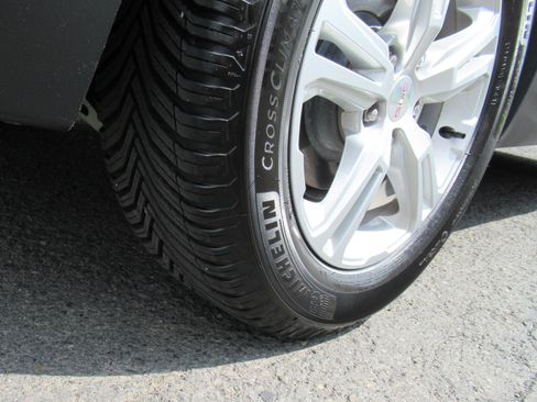Used 2021 GMC Terrain AWD SLE image 27