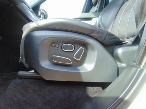 Used 2015 Land Rover Range Rover Sport image 8