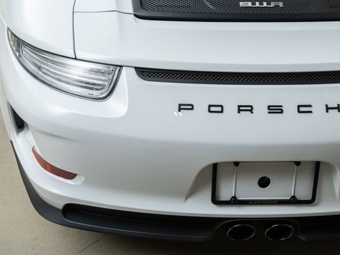 Used 2016 Porsche 911 R RWD image 70
