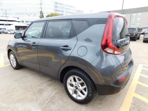 Used 2020 Kia Soul S image 6