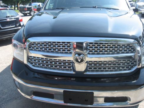 Used 2015 RAM 1500 4x4 Quad Cab Laramie image 2
