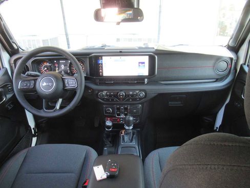 New 2025 Jeep Wrangler Unlimited Rubicon image 41