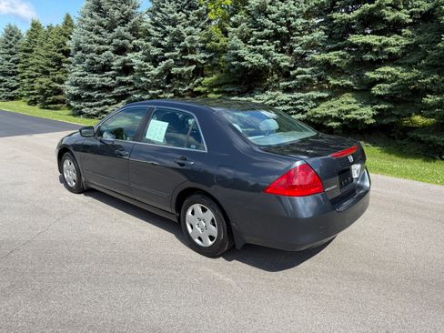 Used 2006 Honda Accord LX Sedan image 4